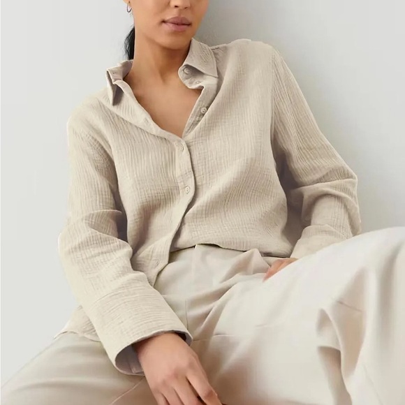 Textured Collared Neck Long Sleeve Shirt - Picture 2 of 12